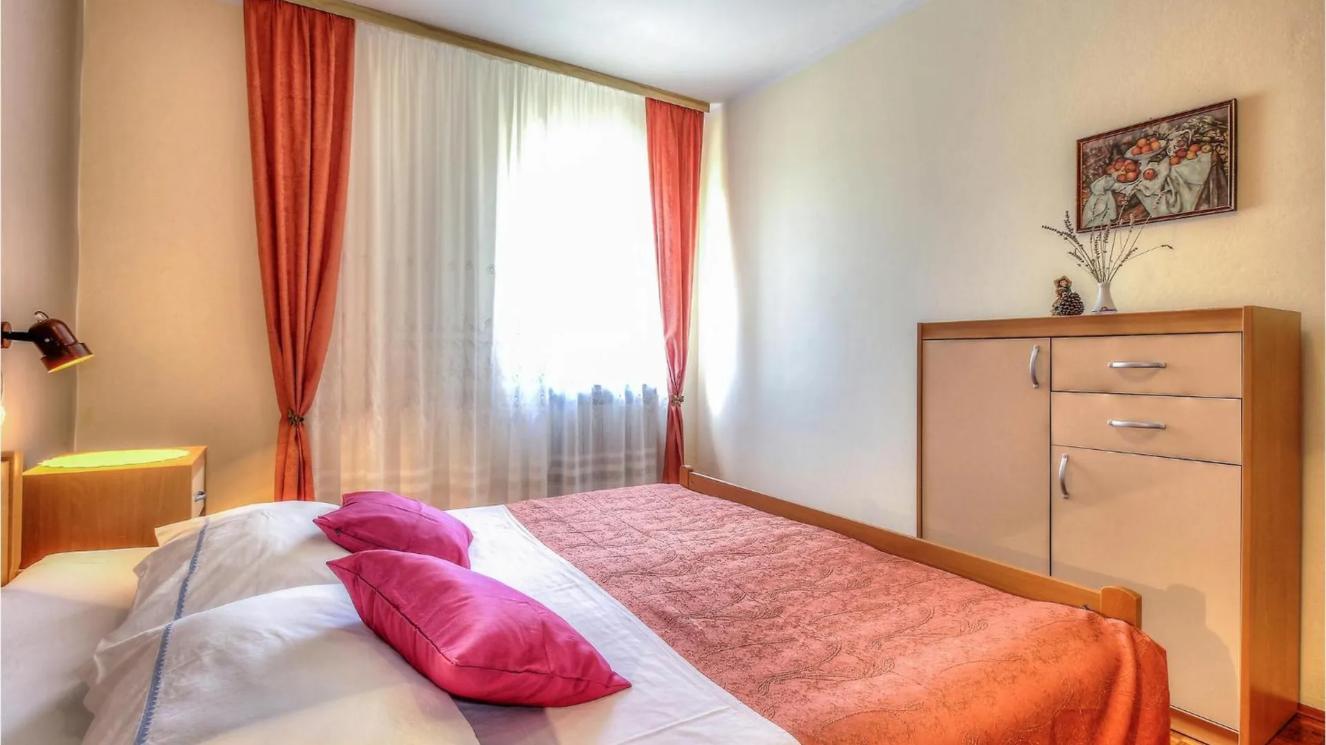 2 Bedroom Beautiful Apartment In Porec 0*,