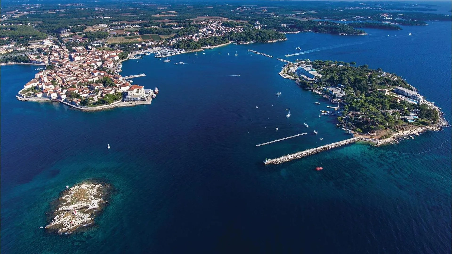 2 Bedroom Beautiful Apartment In Porec