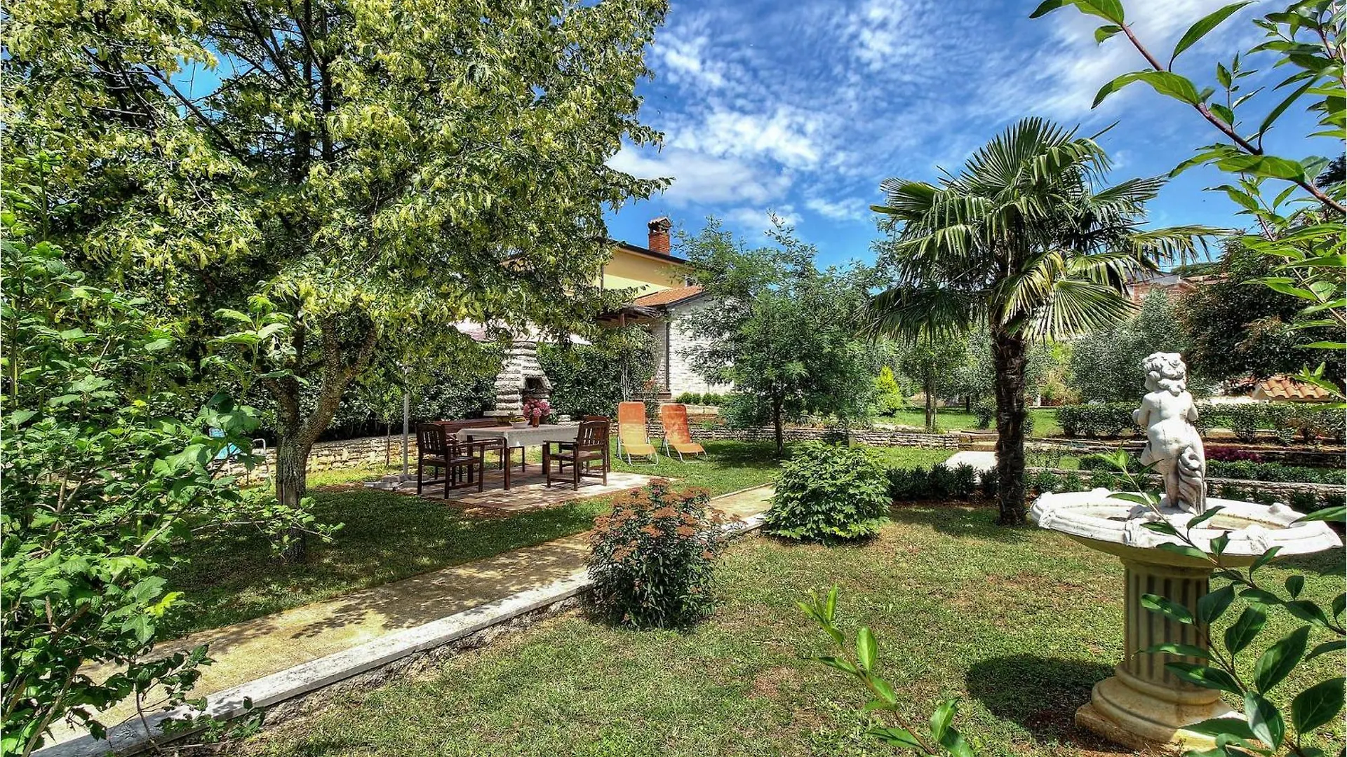 2 Bedroom Beautiful Apartment In Porec Croatia