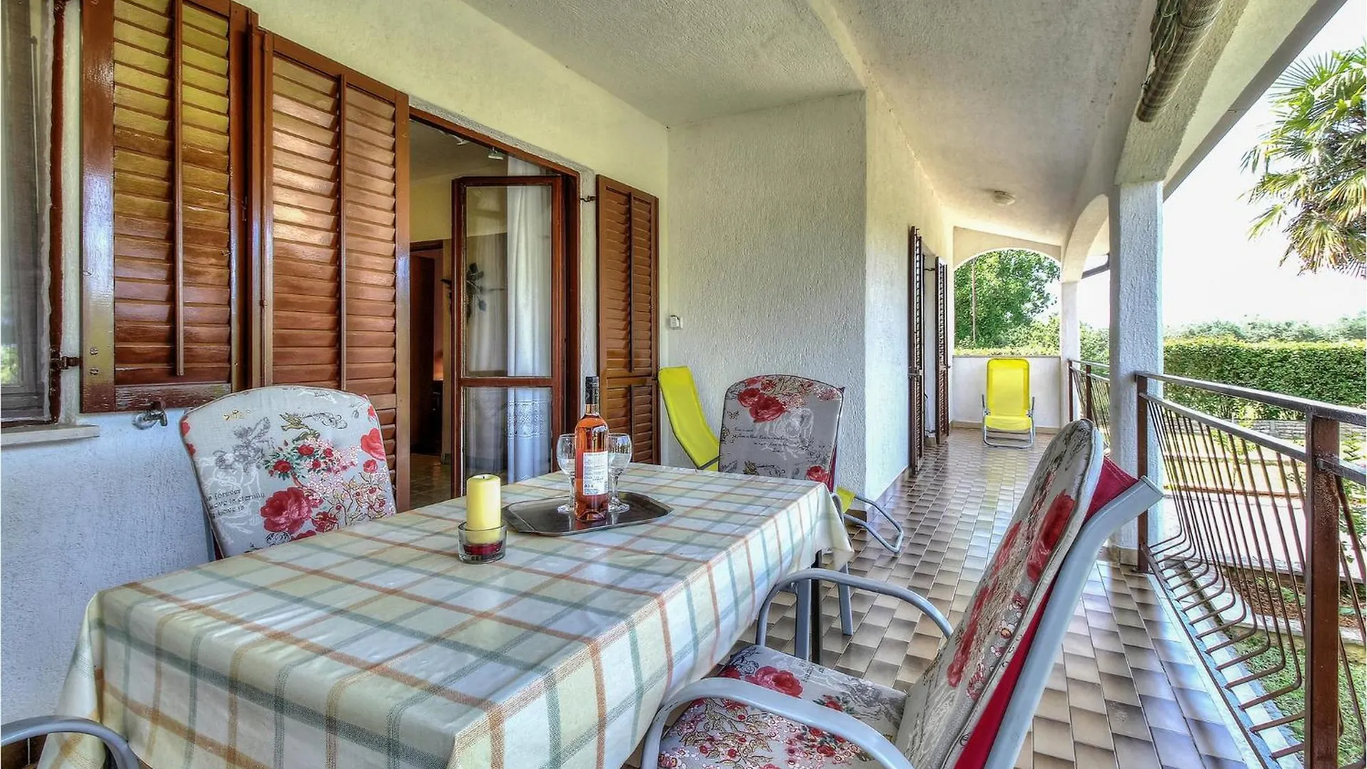 2 Bedroom Beautiful Apartment In Porec